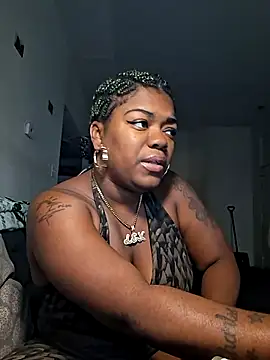 Snapshot of BIGBOOTIBAMBI chatting on July 24, 7:34 pm BIGBOOTIBAMBI online show from July 24, 7:34 pm