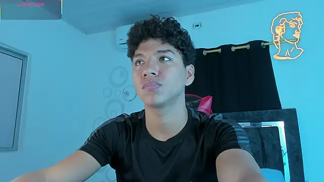 Maximiliano Khalil online show from March 10, 7:19 pm