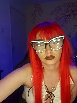DaniDoodles420 online show from April 30, 8:57 pm