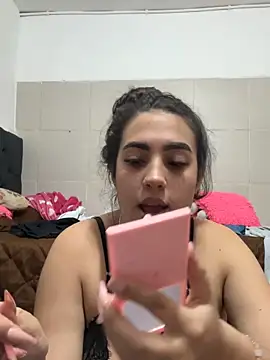 Snapshot of Pauli_Anhell chatting on November 5, 5:07 am Pauli Anhell online show from November 5, 5:07 am