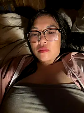 Snapshot of heodat-sexx chatting on November 1, 12:45 am heodat-sexx online show from November 1, 12:45 am