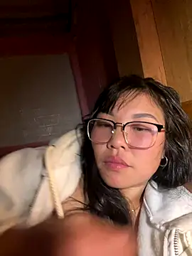 Snapshot of heodat-sexx chatting on December 15, 2:43 pm heodat-sexx online show from December 15, 2:43 pm