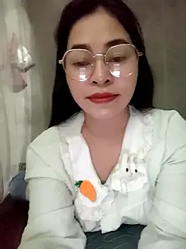 Bamboo-niee123 online show from May 2, 4:01 pm