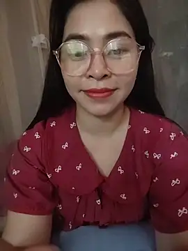 Bamboo-niee123 online show from May 15, 11:45 pm