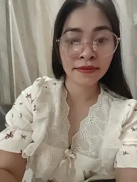 Bamboo-niee123 online show from June 6, 1:21 am