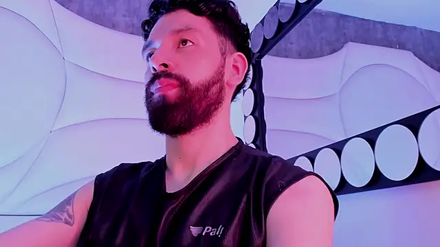 Snapshot of jackfoden01 chatting on December 5, 11:30 am jackfoden01 online show from December 5, 11:30 am