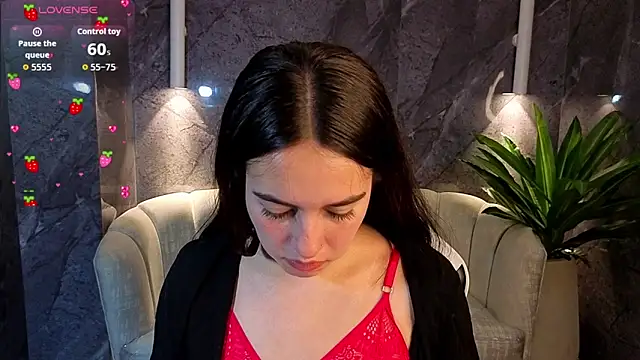 Nikka Tx online show from April 15, 1:18 pm