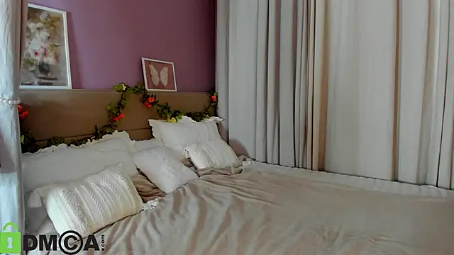 Marcia Moor online show from December 4, 9:18 am