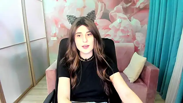 Snapshot of DemmyRose chatting on December 3, 7:56 pm DemmyRose online show from December 3, 7:56 pm