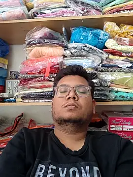 Snapshot of playboy210600 chatting on November 5, 7:30 am playboy210600 online show from November 5, 7:30 am