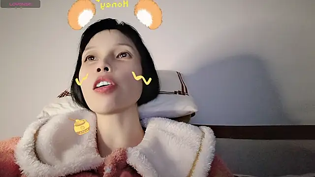 Snapshot of Yan61 chatting on November 9, 12:25 pm Yan61 online show from November 9, 12:25 pm