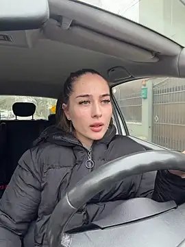 Snapshot of Natashaa15 chatting on December 15, 9:35 am Natashaa15 online show from December 15, 9:35 am