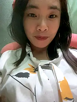 Snapshot of Elysia-007 chatting on November 5, 4:56 am Elysia-007 online show from November 5, 4:56 am