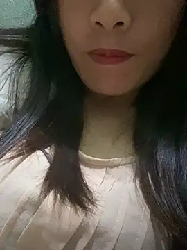 Snapshot of Elysia-007 chatting on February 23, 11:18 am Elysia-007 online show from February 23, 11:18 am