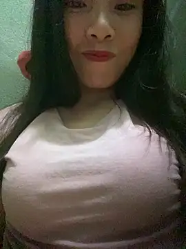 Snapshot of Elysia-007 chatting on February 25, 2:05 pm Elysia-007 online show from February 25, 2:05 pm