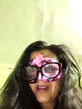 LOVE  RANI online show from June 24, 12:37 pm