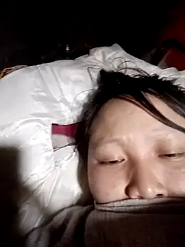 yoyo-mi online show from December 5, 1:20 pm