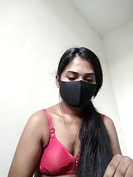 Green LaDY66 online show from November 5, 5:18 am