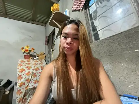 Snapshot of kierra_fox chatting on June 12, 6:18 pm kierra fox online show from June 12, 6:18 pm