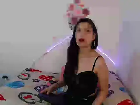 Snapshot of LIYXS chatting on October 29, 2:19 pm LIYXS online show from October 29, 2:19 pm