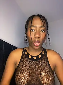 Snapshot of milarain chatting on November 21, 8:07 pm milarain online show from November 21, 8:07 pm