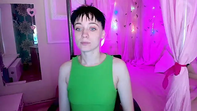 Snapshot of ErickaFetish chatting on November 12, 7:09 am ErickaFetish online show from November 12, 7:09 am