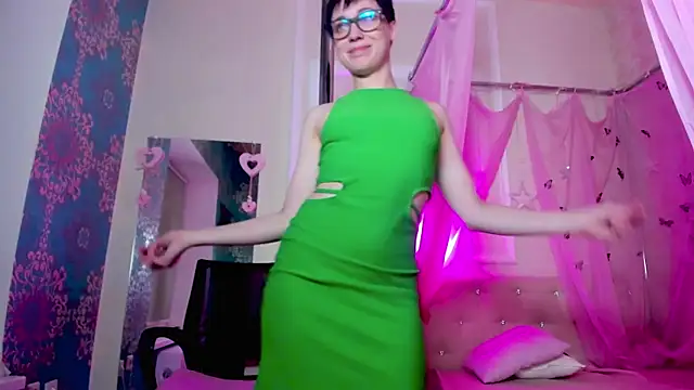 Snapshot of ErickaFetish chatting on November 26, 4:52 pm ErickaFetish online show from November 26, 4:52 pm