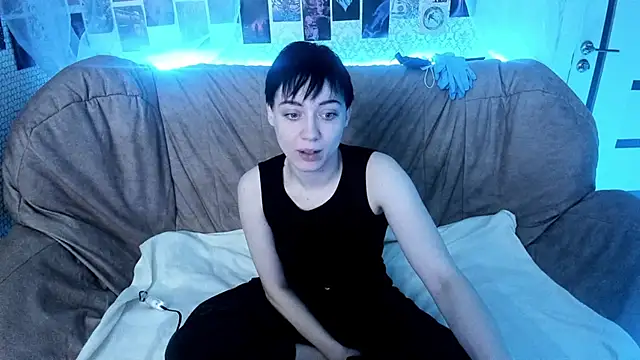 Snapshot of ErickaFetish chatting on December 1, 3:17 pm ErickaFetish online show from December 1, 3:17 pm