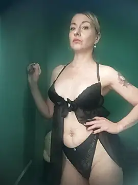 Snapshot of Seta385211 chatting on July 14, 6:29 am Seta385211 online show from July 14, 6:29 am
