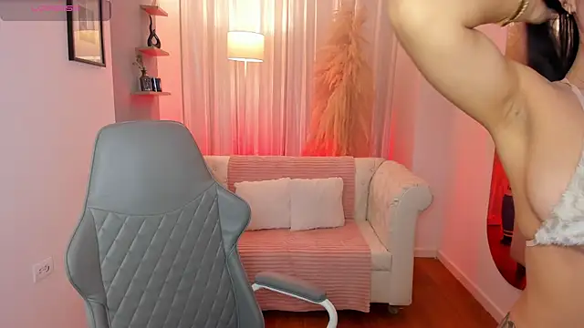 Snapshot of MelodyVega_ chatting on October 30, 12:28 pm MelodyVega  online show from October 30, 12:28 pm