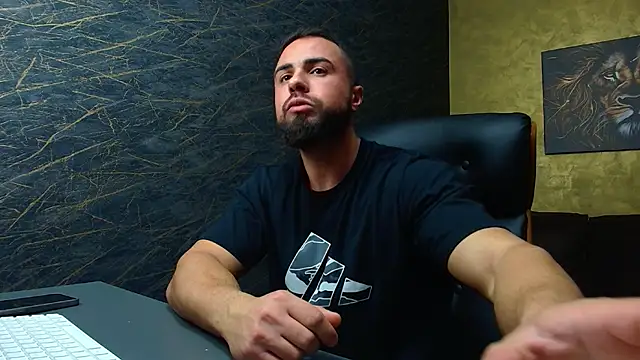 Snapshot of HayesWood chatting on November 10, 5:39 am HayesWood online show from November 10, 5:39 am