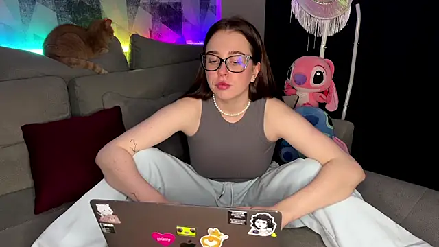 OhNicolle online show from November 20, 9:47 pm