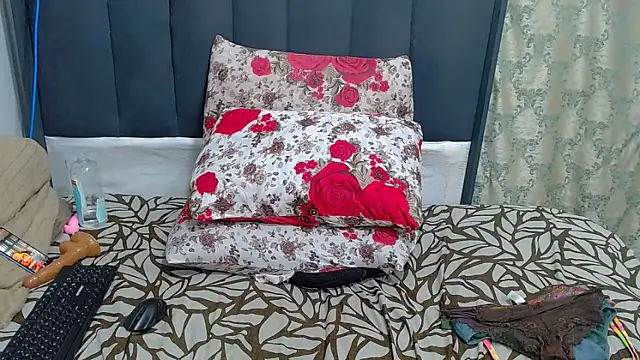 SwaziBeauty online show from November 9, 1:48 am