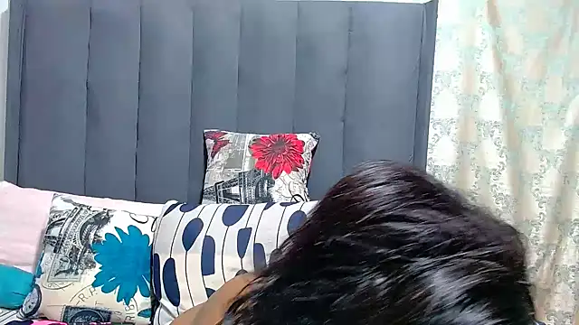 Snapshot of SwaziBeauty chatting on August 8, 3:36 pm SwaziBeauty online show from August 8, 3:36 pm