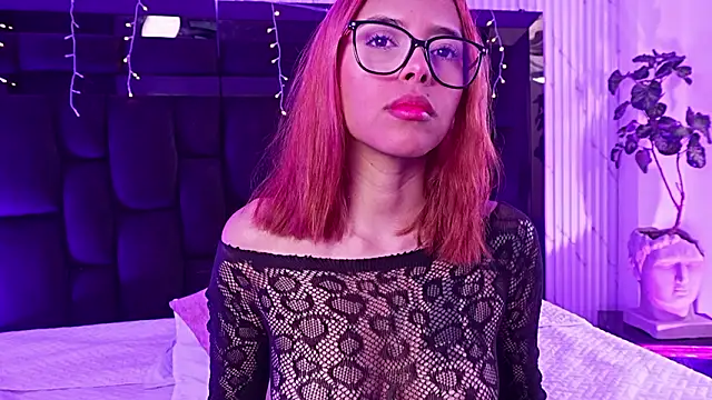 LilithLuxorr online show from February 20, 1:55 pm