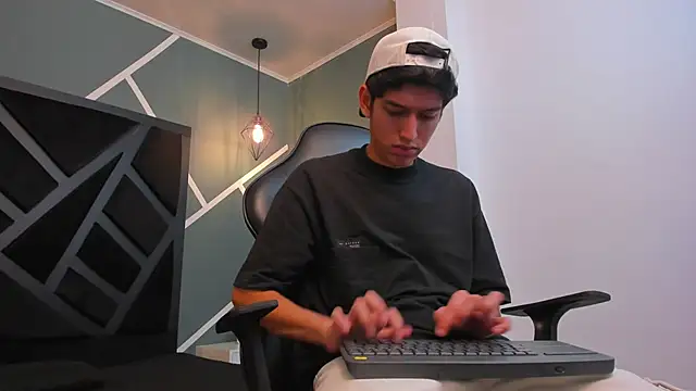 Snapshot of Niick_Carter chatting on November 13, 11:14 pm Niick Carter online show from November 13, 11:14 pm