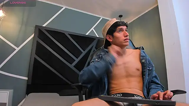 Snapshot of Niick_Carter chatting on November 19, 11:05 pm Niick Carter online show from November 19, 11:05 pm