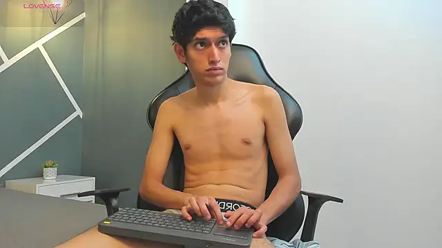 Snapshot of Niick_Carter chatting on November 25, 10:54 pm Niick Carter online show from November 25, 10:54 pm