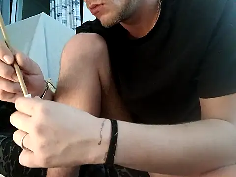 THOMMONSTER5299 online show from November 20, 10:20 pm