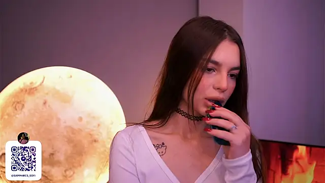 Snapshot of LauraHansil chatting on December 1, 6:40 am LauraHansil online show from December 1, 6:40 am