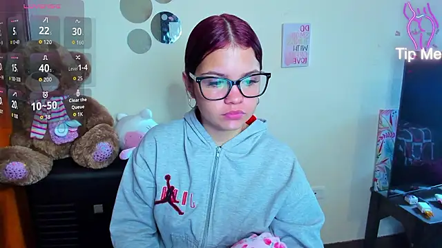 Emma boo online show from February 16, 3:19 pm