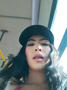 Moon And Sunn online show from November 1, 1:02 pm