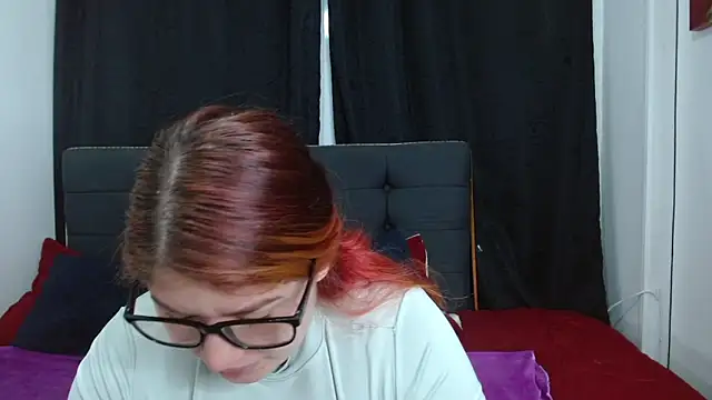 Snapshot of Alexaa_xx chatting on November 14, 1:37 am Alexaa xx online show from November 14, 1:37 am