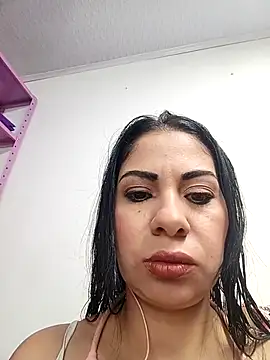 Snapshot of lunabellasarita chatting on October 31, 7:04 pm lunabellasarita online show from October 31, 7:04 pm