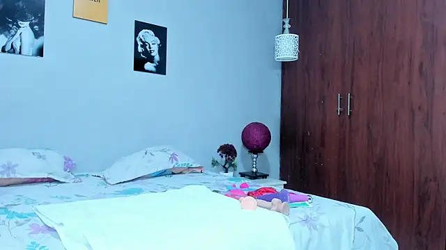 sexynova 93 online show from July 18, 7:39 pm