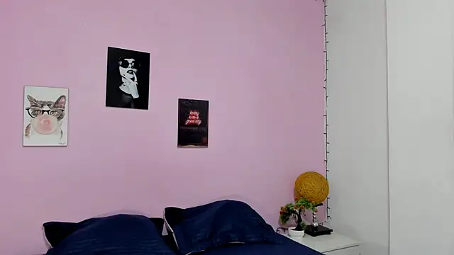 sexynova 93 online show from August 3, 7:17 pm