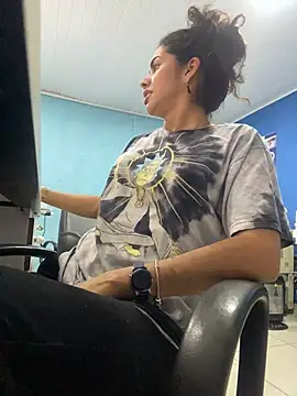 sabrinaneves online show from July 6, 3:03 pm