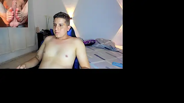 Snapshot of Baex1 chatting on October 29, 2:36 am Baex1 online show from October 29, 2:36 am