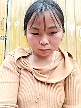 Snapshot of matbiec- chatting on December 14, 6:30 am matbiec- online show from December 14, 6:30 am