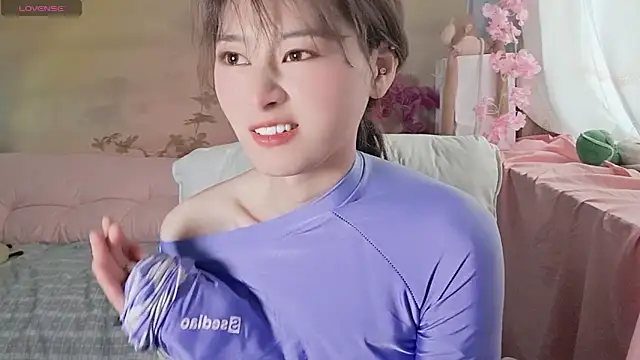 MsTipsy  online show from April 25, 11:13 am